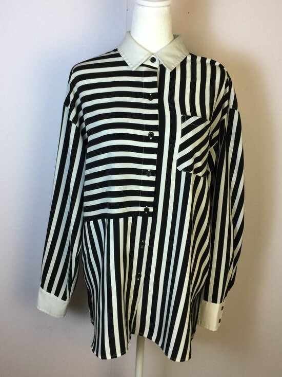 Karl Lagerfeld Tops - Karl Lagerfeld Tunic Shirt Sz M Woman Navy White Striped Button Down Long Sleeve